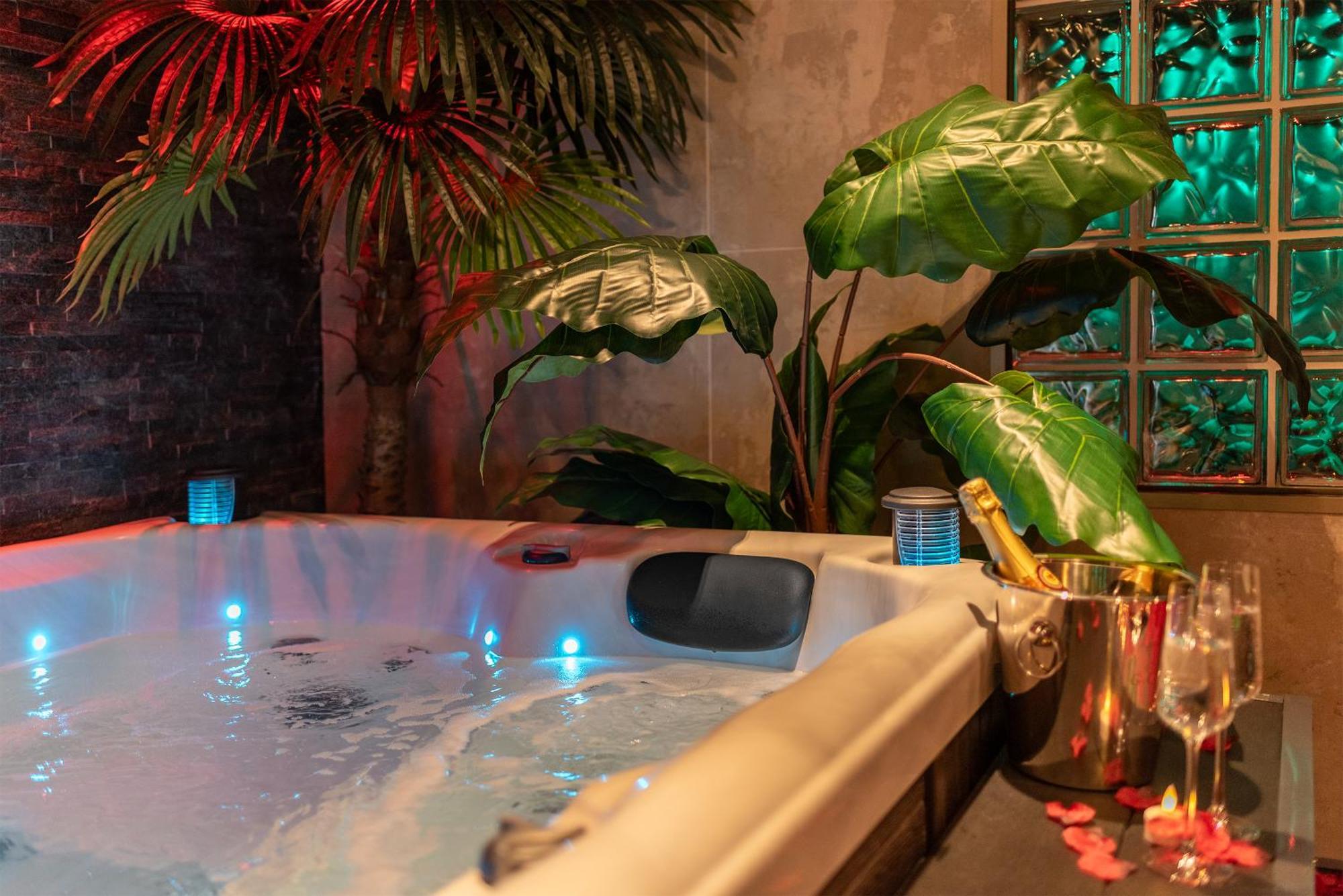 L’Insolite, Spa Privatif  Tolosa Esterno foto